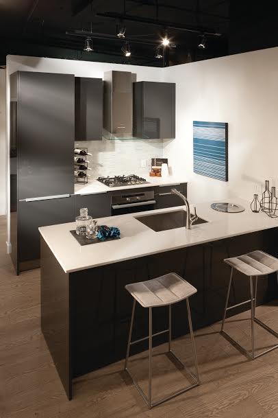 2014_06_05_01_31_31_tatedowntown_kitchen2.jpg