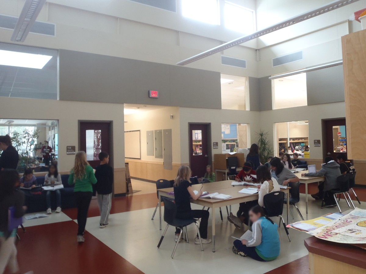 ecole-woodward-hill-elementary-school-07.jpg