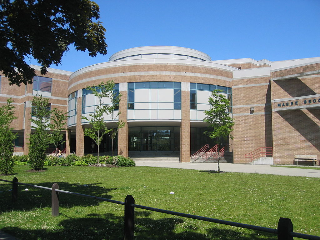 1024px-Magee-sec.jpg 1024px-Magee-sec.jpg