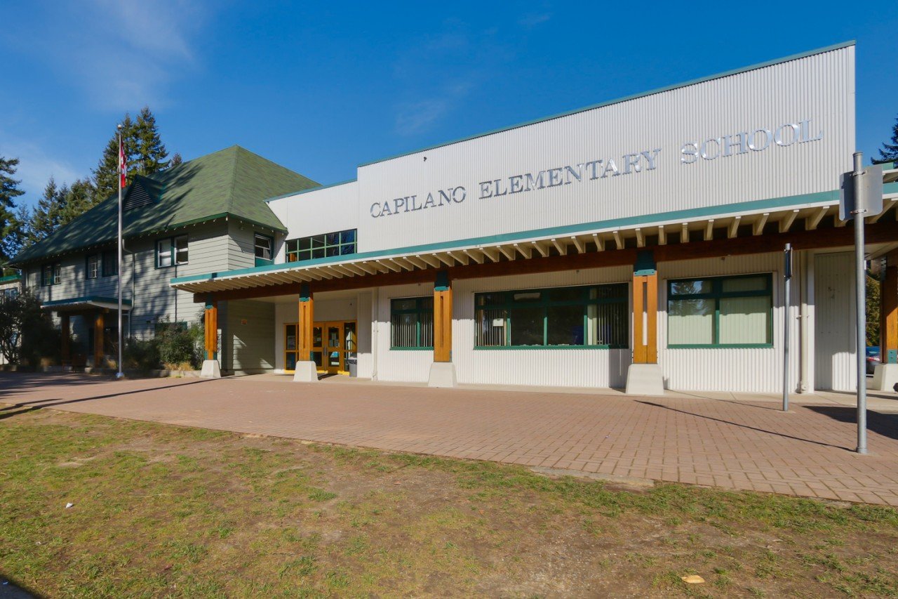 Capilano 小学.jpg Capilano 小学.jpg