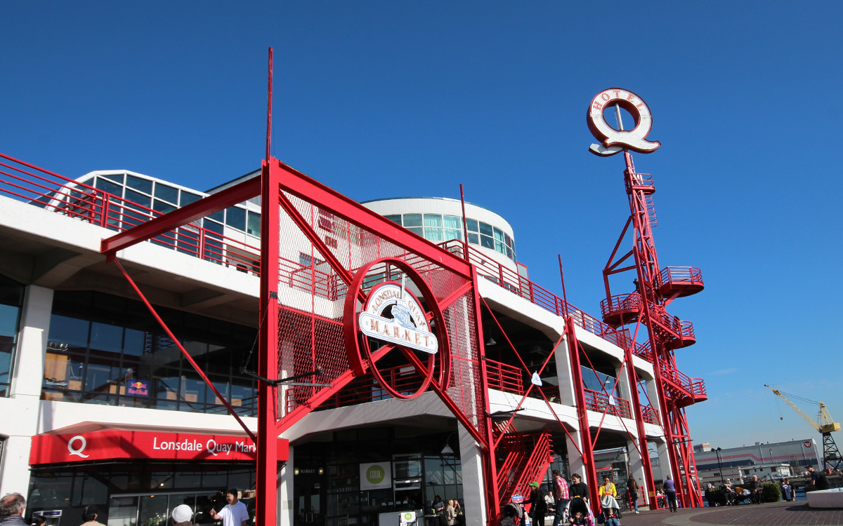 lonsdale quay.jpg lonsdale quay.jpg